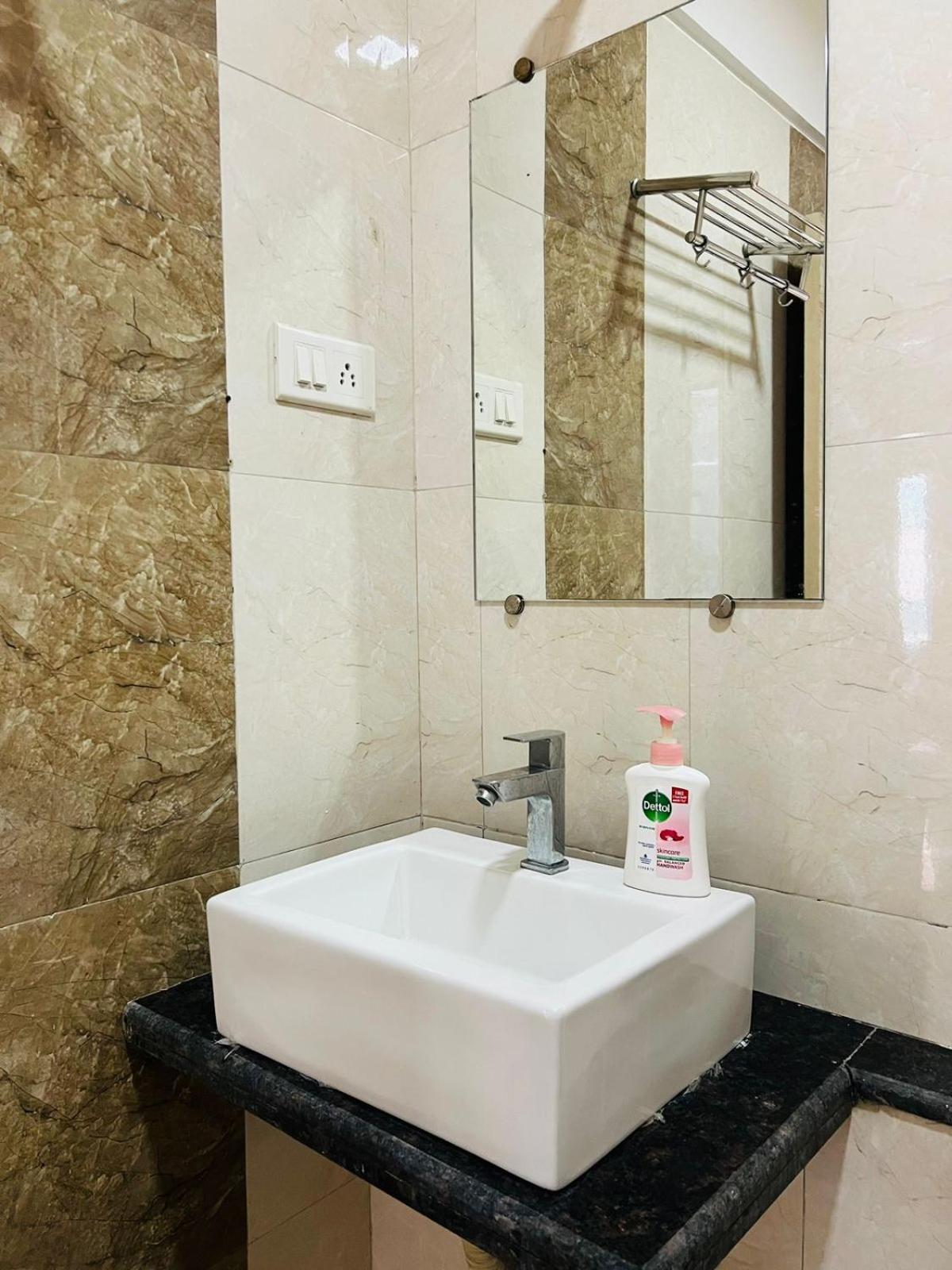 Luna Spaces- Near Mumbai International Airport Extérieur photo