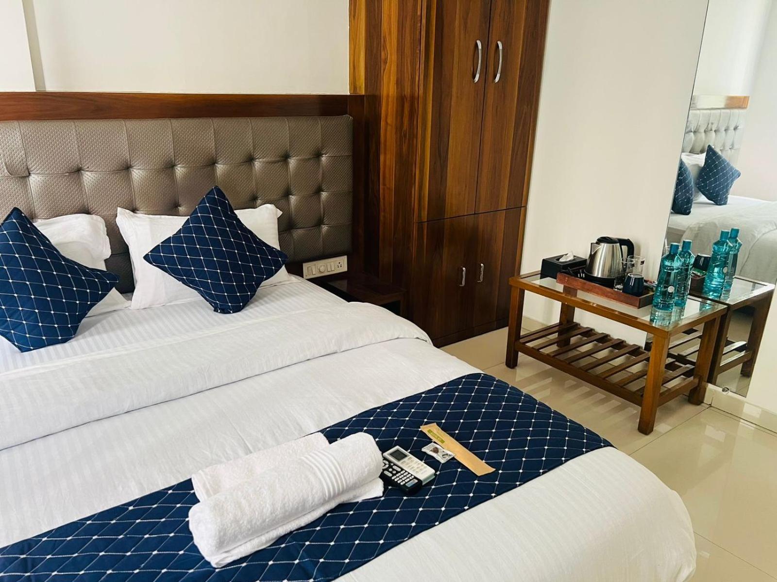 Luna Spaces- Near Mumbai International Airport Extérieur photo